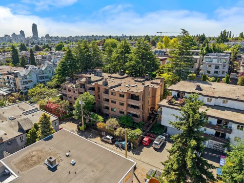 402-2211 2Nd Avenue W, Vancouver, BC - Outdoor With View