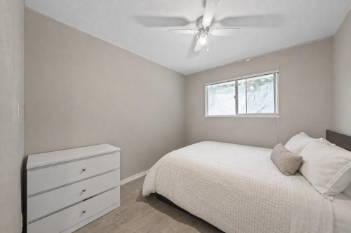 1125 Cecile Drive, Port Moody, BC - Indoor Photo Showing Bedroom