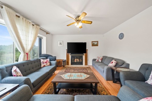 1125 Cecile Drive, Port Moody, BC - Indoor Photo Showing Living Room With Fireplace