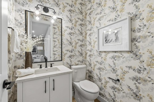3410 Korba Avenue, Coquitlam, BC - Indoor Photo Showing Bathroom