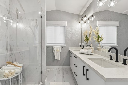 3410 Korba Avenue, Coquitlam, BC - Indoor Photo Showing Bathroom