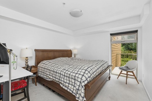 204-2832 Capilano Road, North Vancouver, BC - Indoor Photo Showing Bedroom