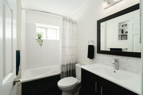 22-795 Noons Creek Drive, Port Moody, BC - Indoor Photo Showing Bathroom