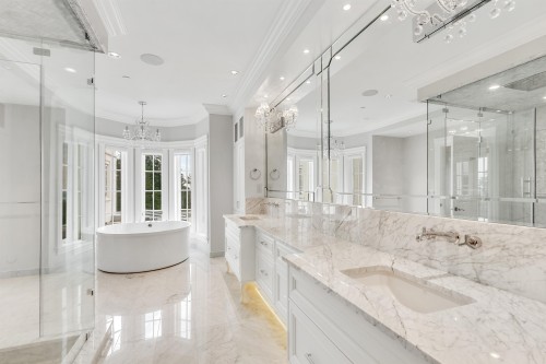 735 St. Andrews Road, West Vancouver, BC - Indoor Photo Showing Bathroom
