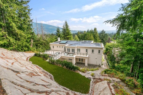 735 St. Andrews Road, West Vancouver, BC - Outdoor