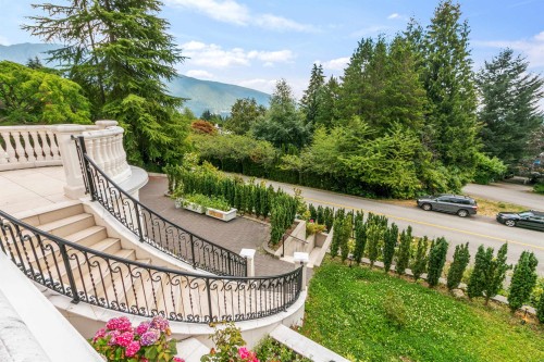 735 St. Andrews Road, West Vancouver, BC - Outdoor