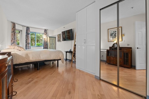 106-1147 Nelson Street, Vancouver, BC - Indoor