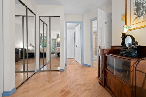 106-1147 Nelson Street, Vancouver, BC - Indoor Photo Showing Other Room