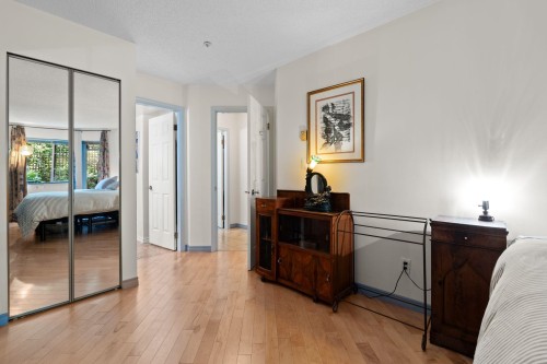 106-1147 Nelson Street, Vancouver, BC - Indoor