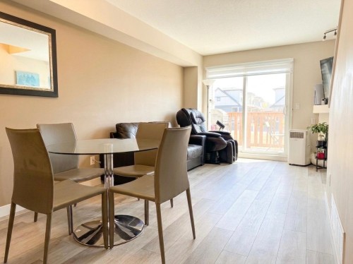 19-7100 Lynnwood Drive, Richmond, BC - Indoor Photo Showing Dining Room