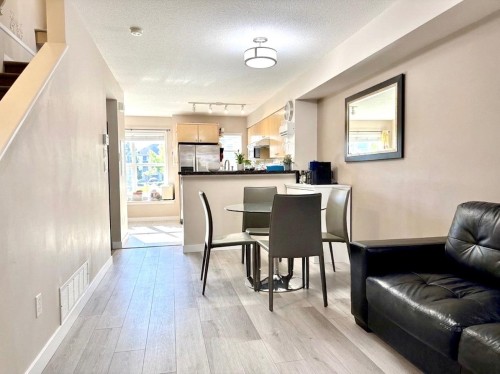19-7100 Lynnwood Drive, Richmond, BC - Indoor