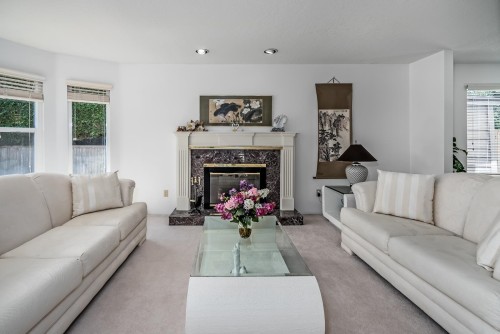 9851 Haddon Drive, Richmond, BC - Indoor Photo Showing Living Room With Fireplace