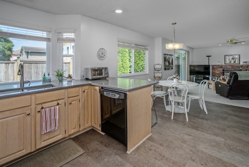 9851 Haddon Drive, Richmond, BC - Indoor
