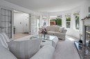 9851 Haddon Drive, Richmond, BC  - Indoor Photo Showing Living Room 