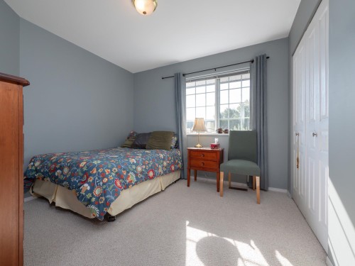 5078 Bay Road, Sechelt, BC - Indoor Photo Showing Bedroom
