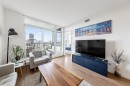 2507-595 Austin Avenue, Coquitlam, BC  - Indoor Photo Showing Living Room 