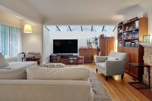 1373 64Th Avenue W, Vancouver, BC - Indoor Photo Showing Living Room