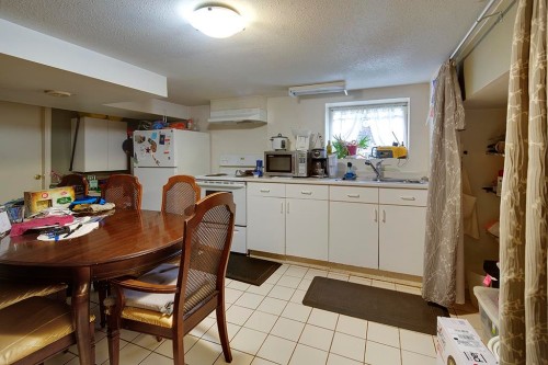 1373 64Th Avenue W, Vancouver, BC - Indoor