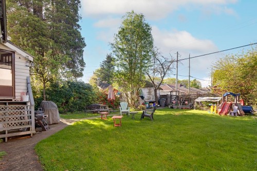 1373 64Th Avenue W, Vancouver, BC - Outdoor