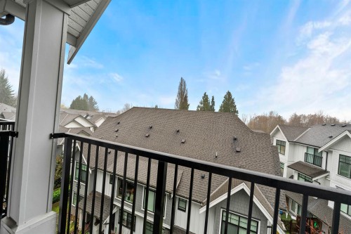 7-5132 Canada Way, Burnaby, BC - Outdoor With Exterior
