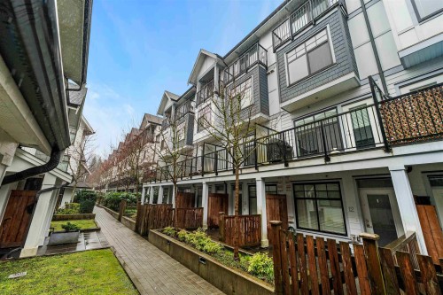7-5132 Canada Way, Burnaby, BC - Outdoor