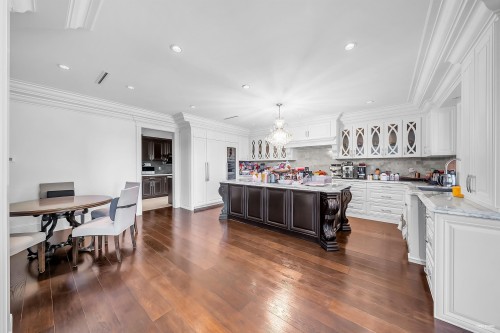10651 Granville Avenue, Richmond, BC - Indoor