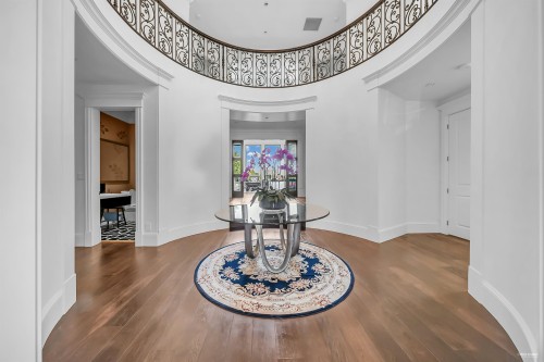 10651 Granville Avenue, Richmond, BC - Indoor