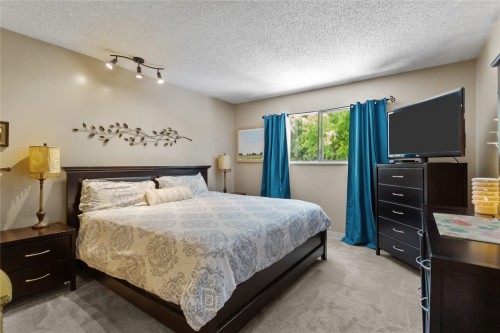 3148 Lancaster Place, Port Coquitlam, BC - Indoor Photo Showing Bedroom