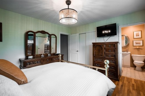 3308 Church Street, Vancouver, BC - Indoor Photo Showing Bedroom