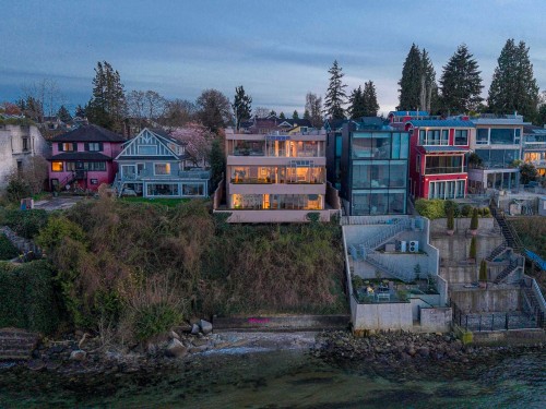 3513 Point Grey Road, Vancouver, BC - Outdoor