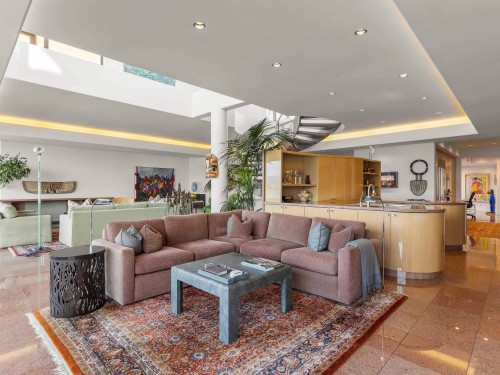 3513 Point Grey Road, Vancouver, BC - Indoor Photo Showing Living Room
