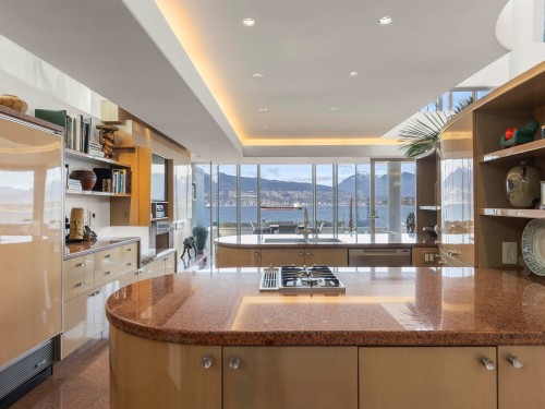 3513 Point Grey Road, Vancouver, BC - Indoor