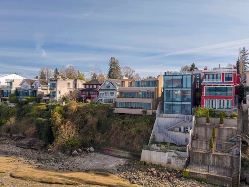 3513 Point Grey Road, Vancouver, BC - Outdoor