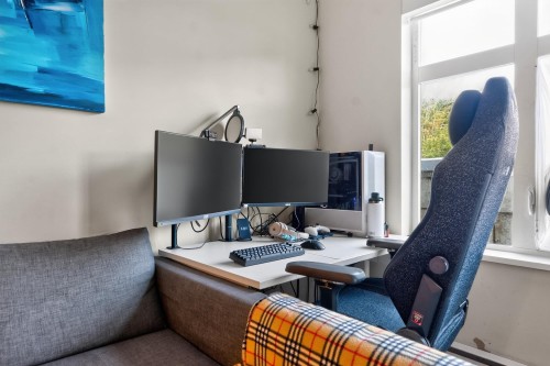 202-4710 Hastings Street, Burnaby, BC - Indoor