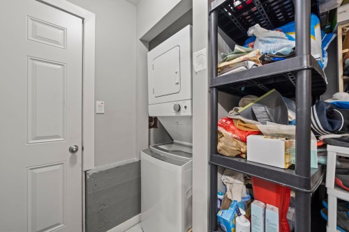 189 64Th Ave E Street, Vancouver, BC - Indoor Photo Showing Laundry Room