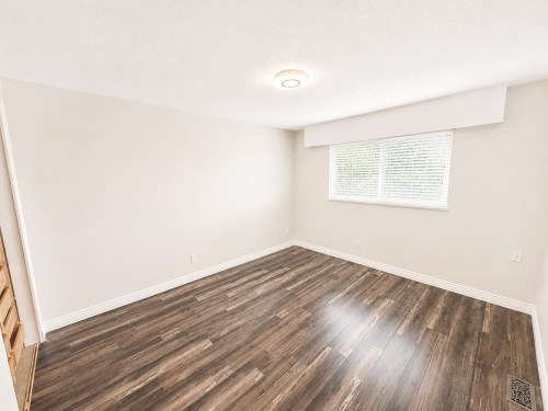10860 Bromley Place, Richmond, BC - Indoor Photo Showing Other Room