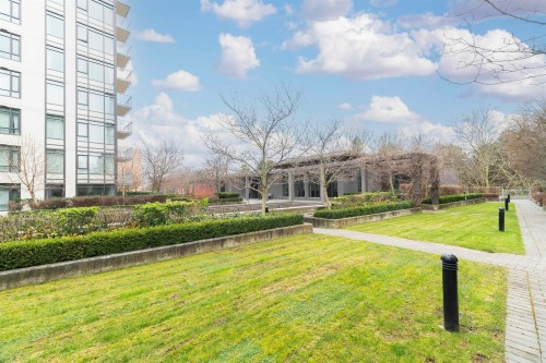 509-7368 Gollner Avenue, Richmond, BC - Outdoor