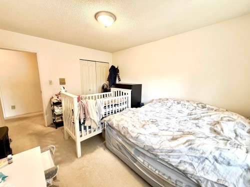 8060 Rideau Place, Richmond, BC - Indoor Photo Showing Bedroom