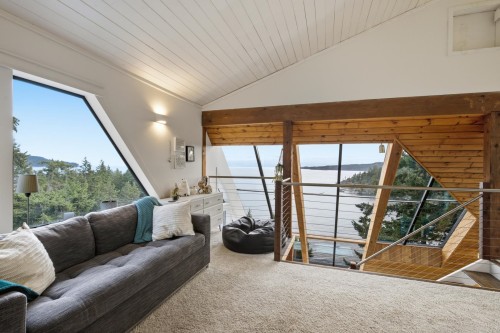5322 Natalie Lane, Halfmoon Bay, BC - Indoor