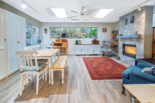2133 Hope Street, Port Moody, BC - Indoor Photo Showing Living Room With Fireplace
