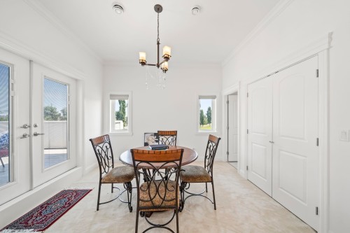4120 Westminster Highway, Richmond, BC - Indoor Photo Showing Dining Room