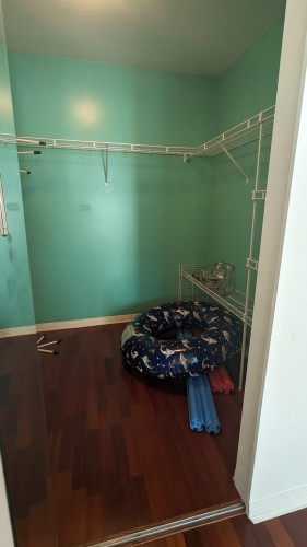 907-1328 Pender Street W, Vancouver, BC - Indoor With Storage