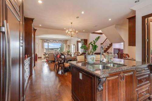 7282 Ridge Drive, Burnaby, BC - Indoor Photo Showing Kitchen With Double Sink With Upgraded Kitchen
