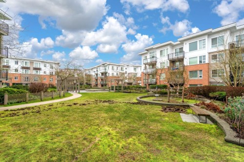 330-9500 Odlin Road, Richmond, BC - Outdoor