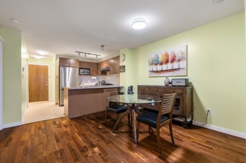 330-9500 Odlin Road, Richmond, BC - Indoor