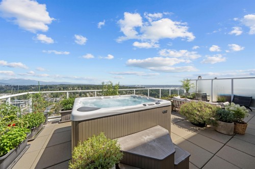 3703-657 Whiting Way, Coquitlam, BC - Outdoor With View