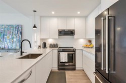 2506-2180 Kelly Avenue Port Coquitlam, BC V3C 0S5