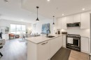 2506-2180 Kelly Avenue, Port Coquitlam, BC  - Indoor Photo Showing Kitchen With Upgraded Kitchen 