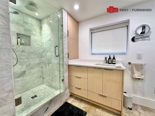 2036 15Th Avenue W, Vancouver, BC - Indoor Photo Showing Bathroom