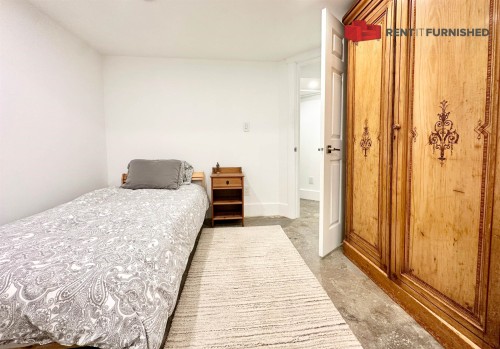2036 15Th Avenue W, Vancouver, BC - Indoor Photo Showing Bedroom